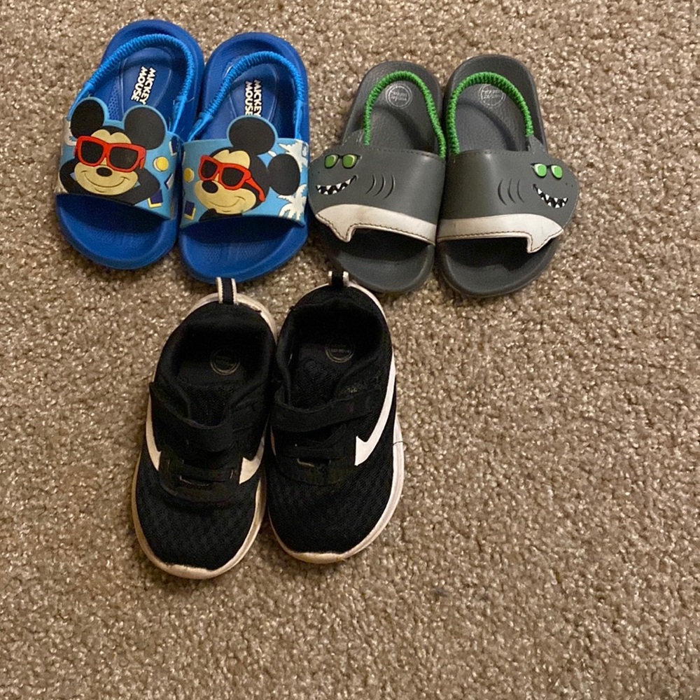BUNDLE Size 6 toddler shoes